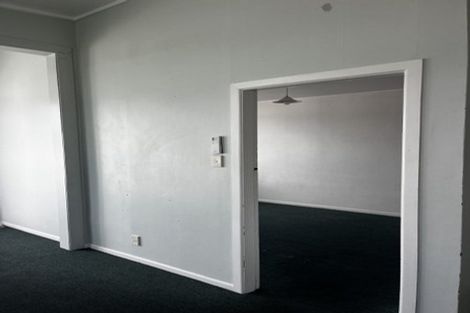 Photo of property in 16 Austin Street, Mount Victoria, Wellington, 6011