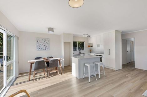 Photo of property in 48 Hamilton Drive, Waiuku, 2123