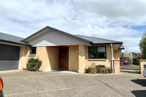 Photo of property in 14 Irwin Logan Drive, Mosgiel, 9024