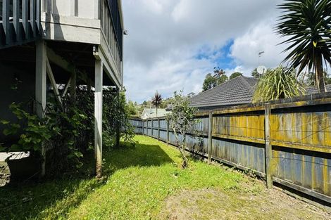 Photo of property in 15 Loughanure Place, Massey, Auckland, 0614