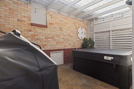 Photo of property in 10 Coronation Avenue, Pukekohe, 2120