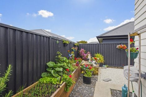 Photo of property in 12 Enereta Road, Otaki, 5512