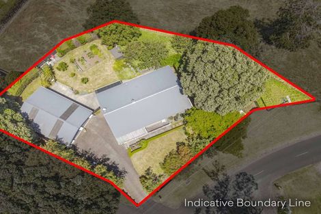 Photo of property in 18 Pickwick Road, Otamatea, Whanganui, 4571