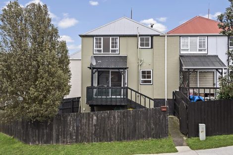 Photo of property in 120 Akaroa Drive, Maupuia, Wellington, 6022