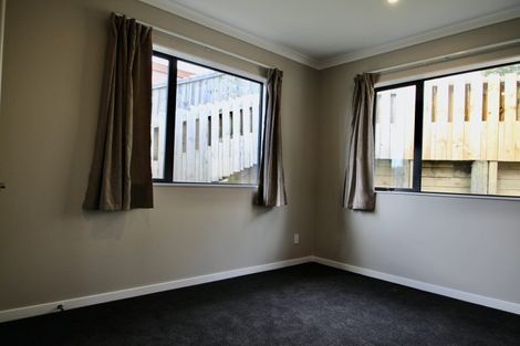 Photo of property in 8 Blewitt Court, Swanson, Auckland, 0614