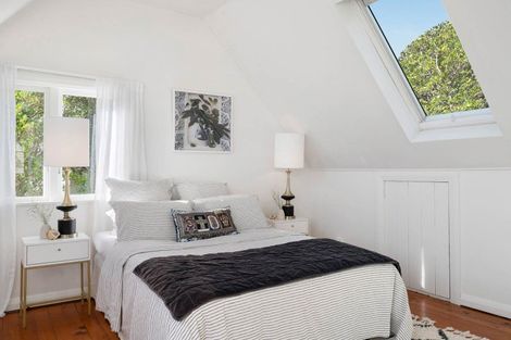 Photo of property in 20 Jackson Street, Island Bay, Wellington, 6023