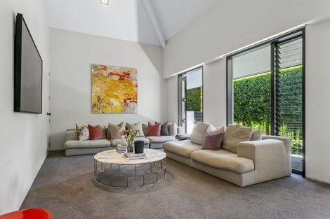 Photo of property in 23-27 Lake View Road, Takapuna, Auckland, 0622