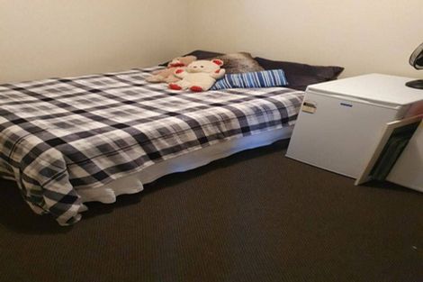 Photo of property in 9 Balwyn Place, Clendon Park, Auckland, 2103