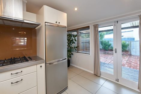 Photo of property in 40 Derwent Street, Island Bay, Wellington, 6023