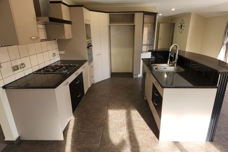 Photo of property in 170 Milne Drive, Paraparaumu, 5032