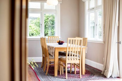 Photo of property in 2a Severn Street, Island Bay, Wellington, 6023