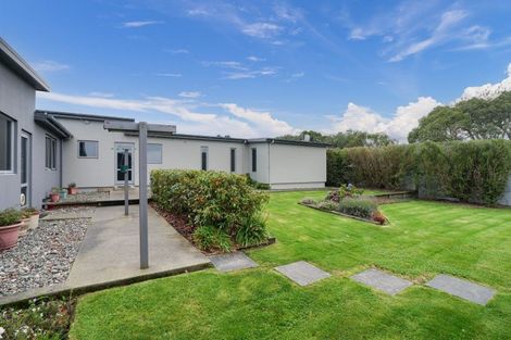 Photo of property in 44 Glenroy Park Drive, Waikiwi, Invercargill, 9810