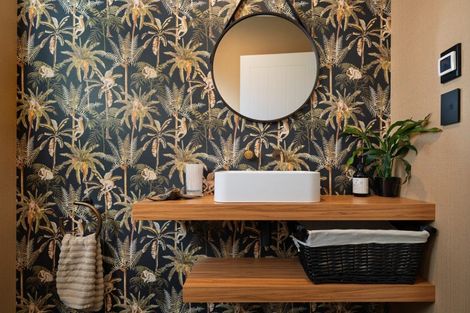 Photo of property in 5 Bull Ridge, Wanaka, 9305