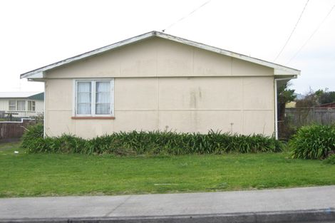 Photo of property in 5 Pitcairn Street, Oakura, 4314