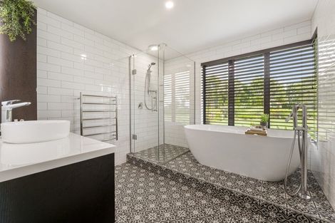 Photo of property in 65 Mcgiven Drive, Ridgewood, New Plymouth, 4371