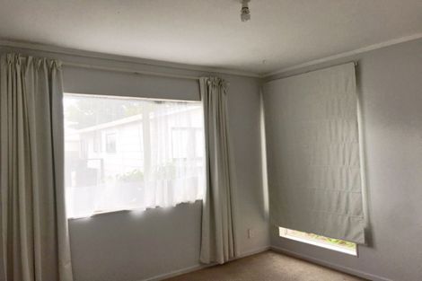 Photo of property in 118b Colwill Road, Massey, Auckland, 0614