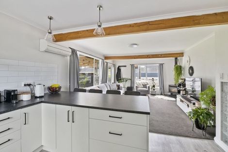 Photo of property in 276 Te Moana Road, Waikanae, 5036