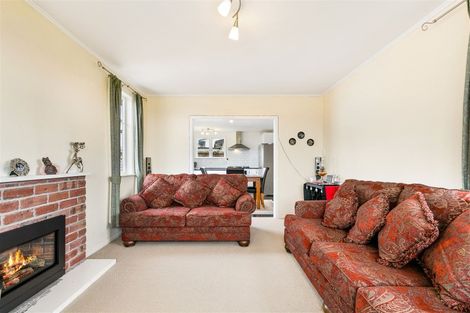 Photo of property in 24 Addison Street, Blockhouse Bay, Auckland, 0600