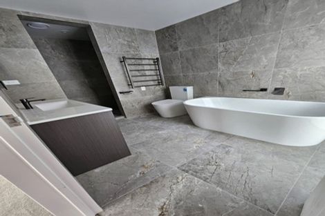 Photo of property in 35 Meadway, Sunnyhills, Auckland, 2010