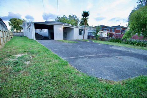 Photo of property in 79 Sabulite Road, Kelston, Auckland, 0602
