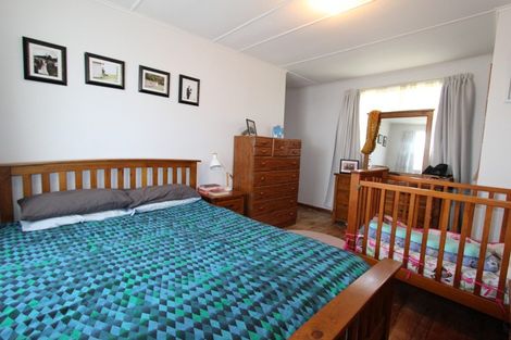 Photo of property in 20 Wilson Street, Pahiatua, 4910