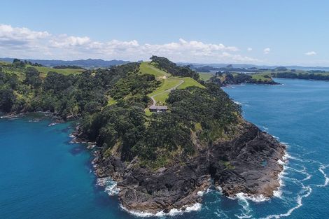 Photo of property in 78 Te Whara Way, Taiharuru, Onerahi, 0192