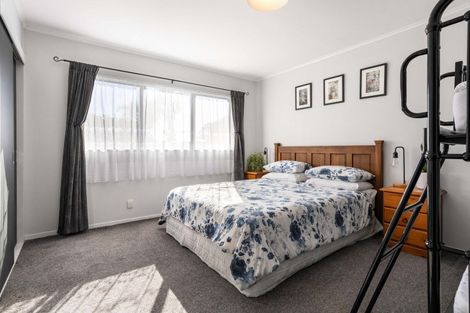 Photo of property in 125 Park Avenue, Whangamata, 3620