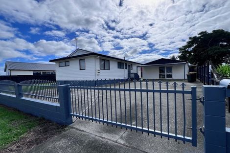Photo of property in 8 Jodie Place, Flat Bush, Auckland, 2023