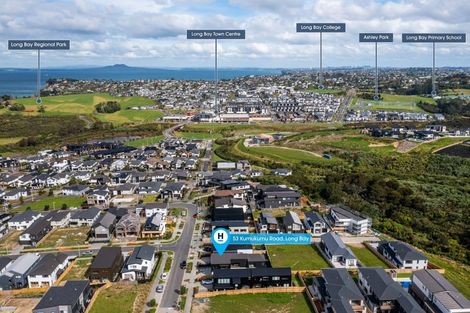 Photo of property in 53 Kumukumu Road, Long Bay, Auckland, 0630