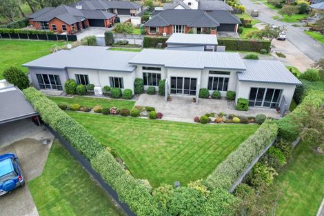 Photo of property in 44 Glenroy Park Drive, Waikiwi, Invercargill, 9810