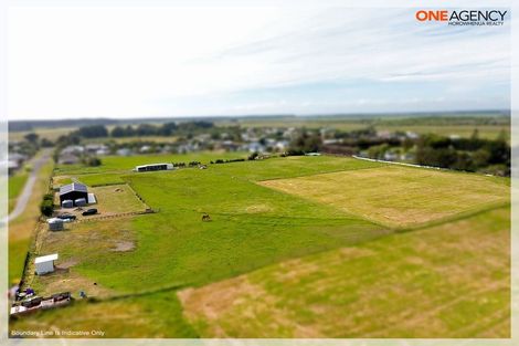 Photo of property in 10 Ripa Street, Tangimoana, 4822