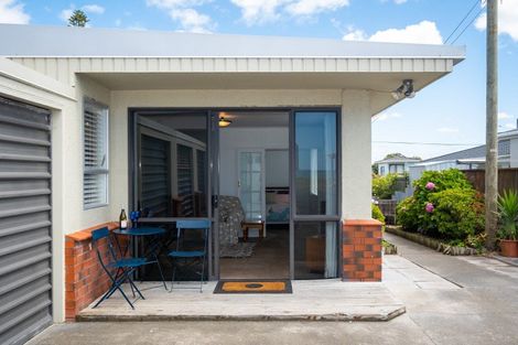 Photo of property in 2/40 The Esplanade, Westshore, Napier, 4110