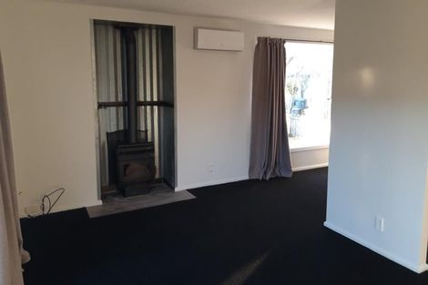 Photo of property in 21 Eglinton Street, Avondale, Christchurch, 8061