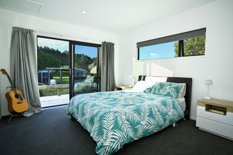 Photo of property in Blue Bay Road, Mahia, 4198