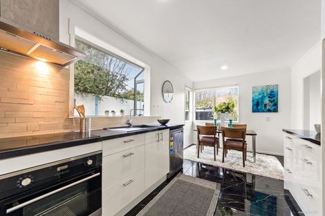 Photo of property in 4 Malmo Place, Massey, Auckland, 0614