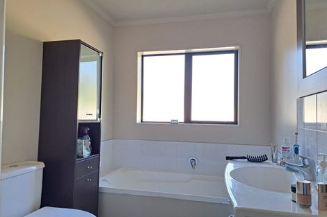 Photo of property in 92 Raukawa Street, Stokes Valley, Lower Hutt, 5019