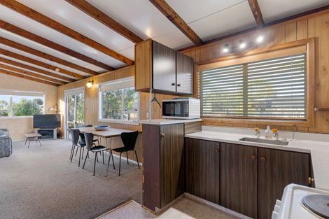 Photo of property in 316 Linton Crescent, Whangamata, 3620