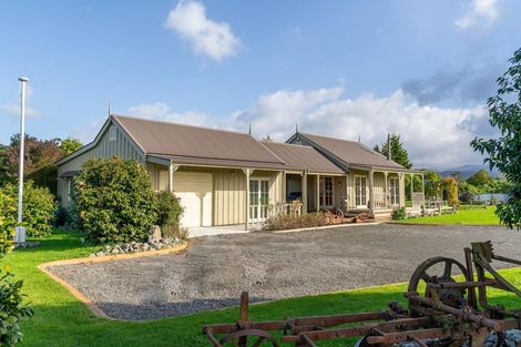 Photo of property in 53 Andersons Line, Clareville, Carterton, 5713