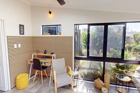 Photo of property in 46 Kent Avenue, Waitarere Beach, Levin, 5510