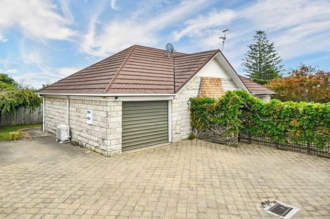 Photo of property in 6/2 Tampin Road, Hillpark, Auckland, 2102