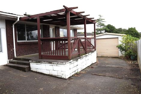 Photo of property in 2/199 Henderson Valley Road, Henderson, Auckland, 0612