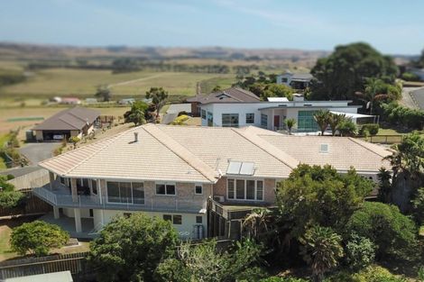 Photo of property in 1 Clearview Close, Dargaville, 0310