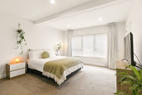 Photo of property in 16j Hobson Street, Thorndon, Wellington, 6011