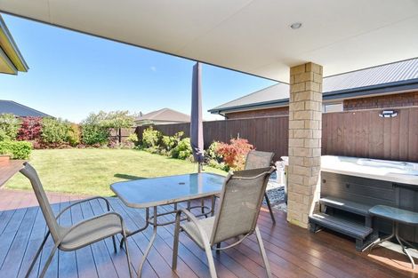 Photo of property in 7 Walnut Way, Rangiora, 7400
