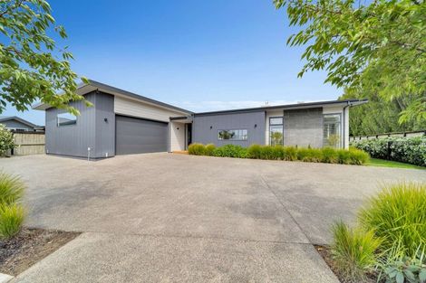 Photo of property in 92 Weston Road, Weston, Oamaru, 9401