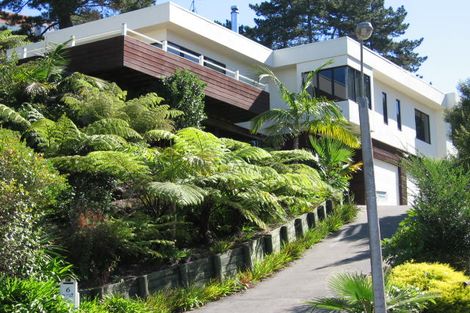 Photo of property in 6 Heatherleigh Rise, Northcross, Auckland, 0632