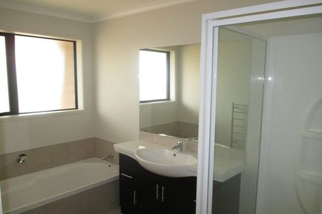 Photo of property in 16 Tennille Street, Flagstaff, Hamilton, 3210