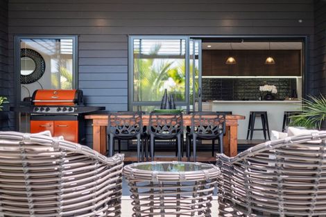 Photo of property in 22 Te Aranga Drive, Papamoa Beach, Papamoa, 3118