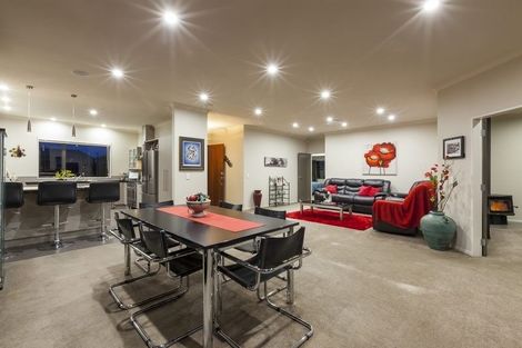 Photo of property in 22 Georgia Grove, Paraparaumu, 5032