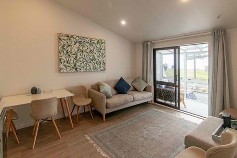 Photo of property in 451 Marine Parade, Napier South, Napier, 4110